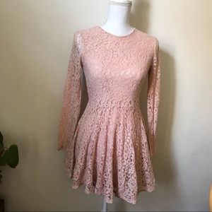 H&M Light Pink Circular Skirt Lace Mini Dress
